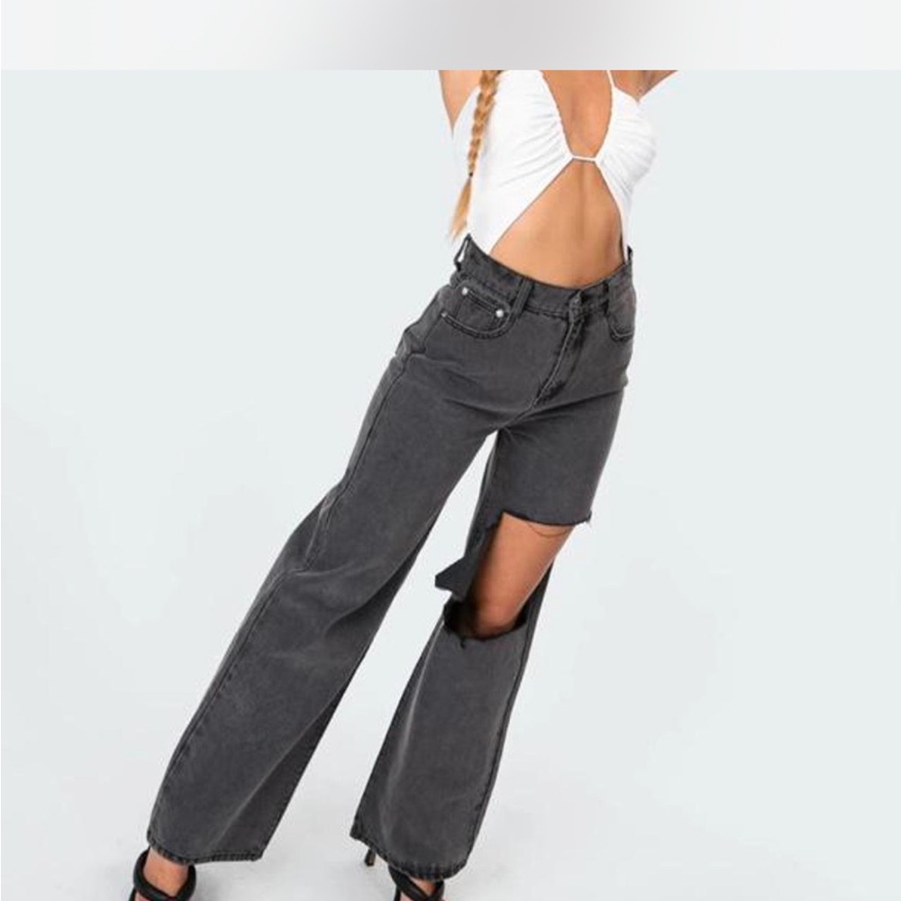 Edikted blacked ripped jeans 25”